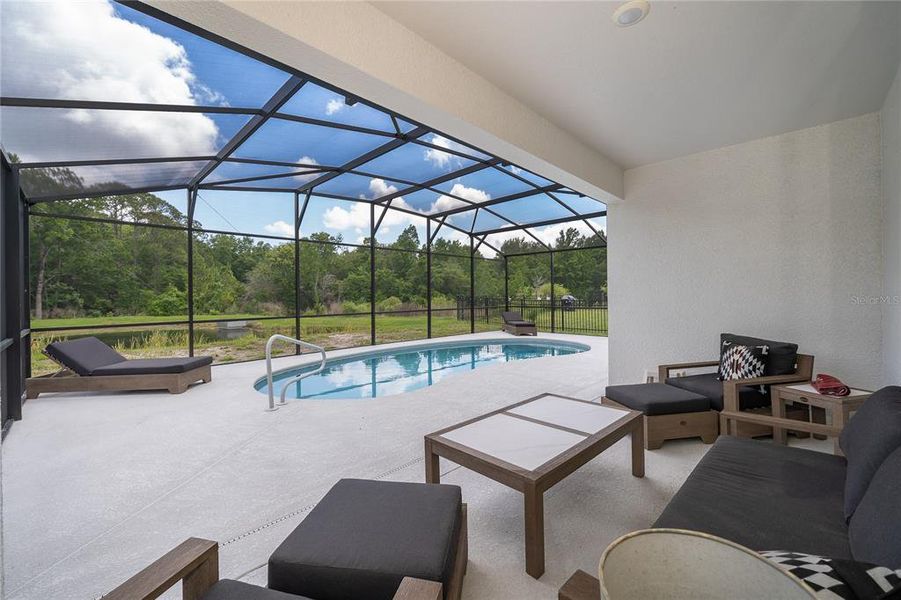 Exterior details and patio area of a home in , Davenport (Image 4).