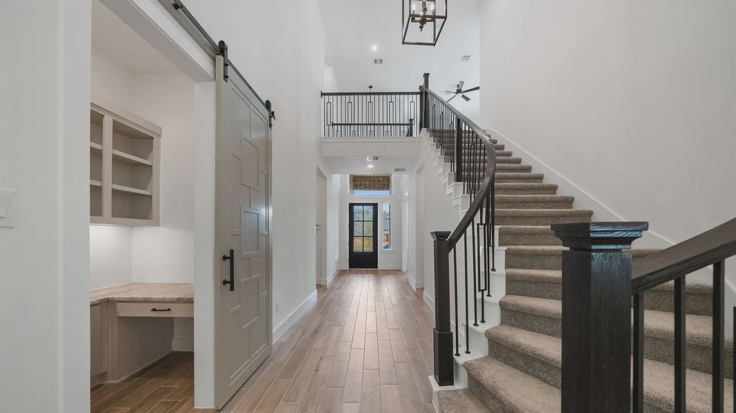 Representative unfurnished interior of a home built from the Waterloo by Chesmar Homes in Attwater 65's, Waller (Image 20).