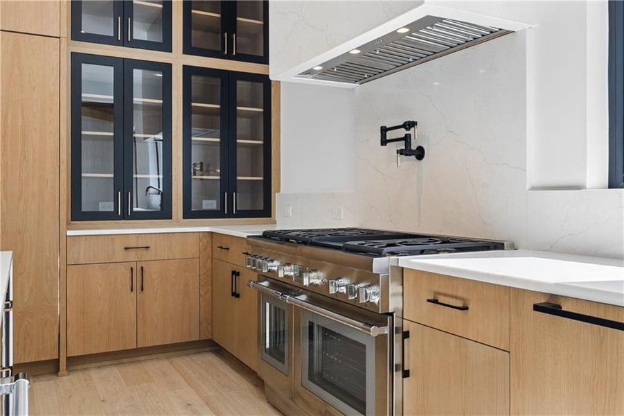 Furnished interior view inside a new home in , Roswell (Image 12).