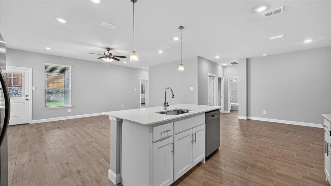Furnished interior view inside a new home in Trails of Elizabeth Creek, Fort Worth (Image 7).