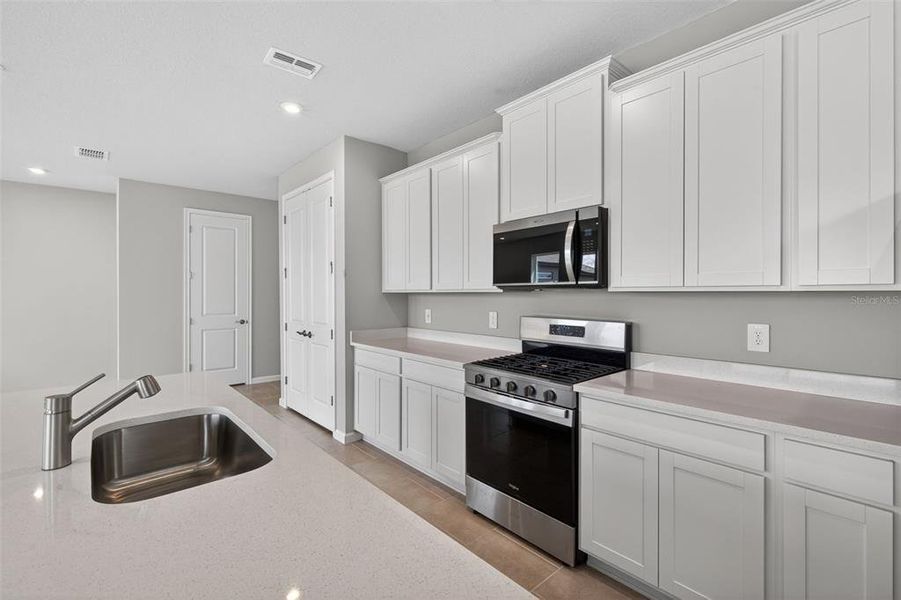 Furnished interior view inside a new home in Crosswind Ranch, Parrish (Image 6).