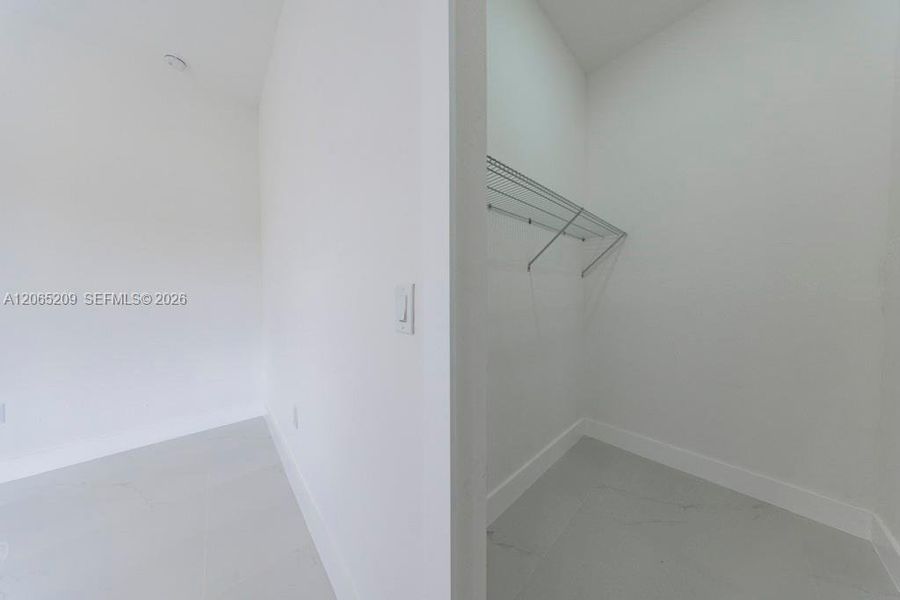 Spacious, unfurnished interior of a new home in , Lehigh Acres (Image 63).
