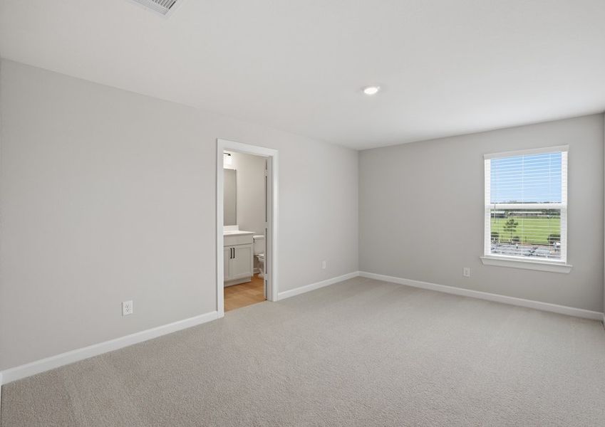 Yaupon - TX | Secondary Bedroom 1 – Ensuite View