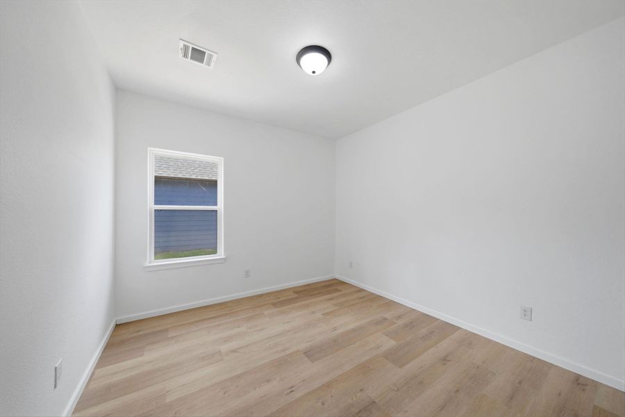 Spacious, unfurnished interior of a new home in , West Columbia (Image 27).