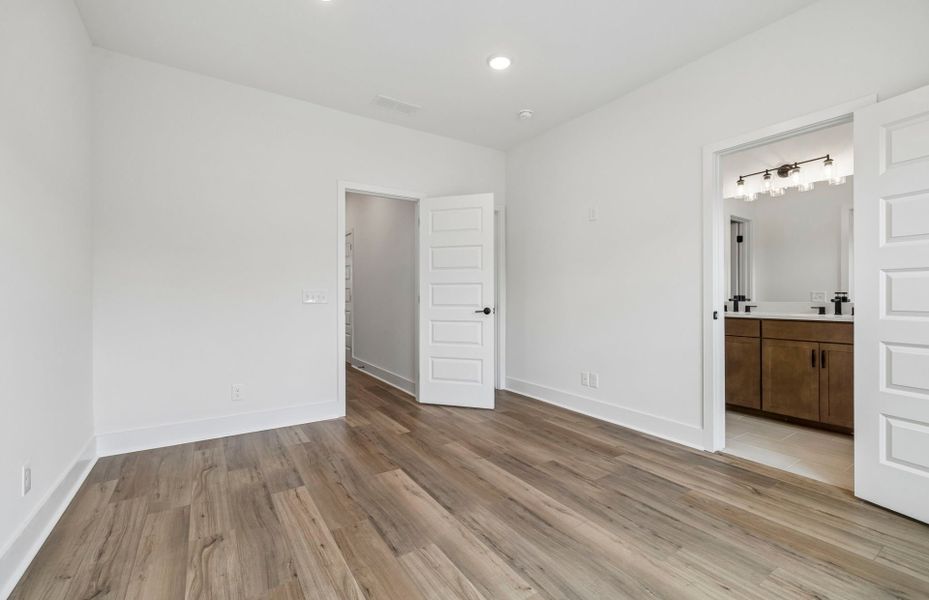 Spacious, unfurnished interior of a new home in Skyline, Nashville (Image 29).