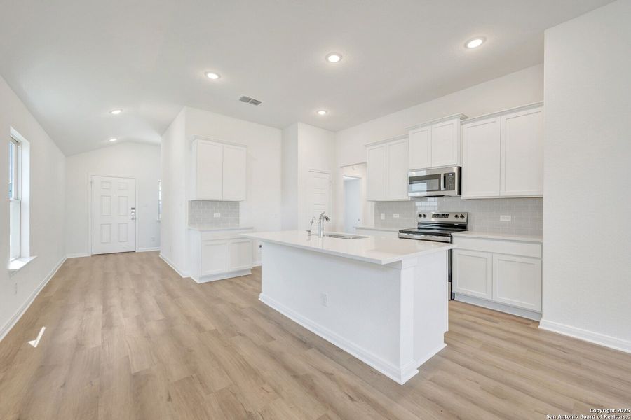 Image 40 of a home in Park Place. Image 40 of a home in Park Place.