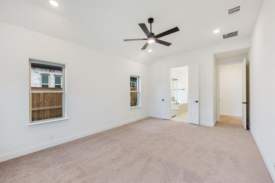 Spacious, unfurnished interior of a new home in Windsong Ranch Classic 61, Prosper (Image 27).