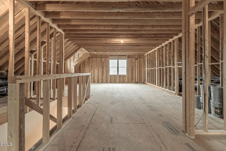 401_STABLE_VALLEY_INTERIOR_69