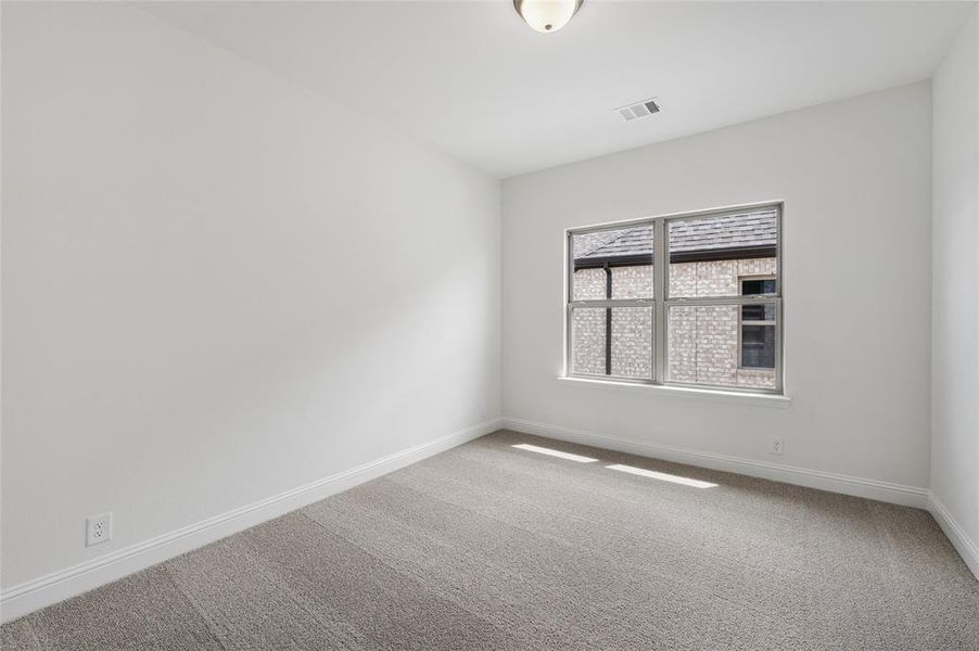 Spacious, unfurnished interior of a new home in Stone River Glen, Royse City (Image 24). Spacious, unfurnished interior of a new home in Stone River Glen, Royse City (Image 24).