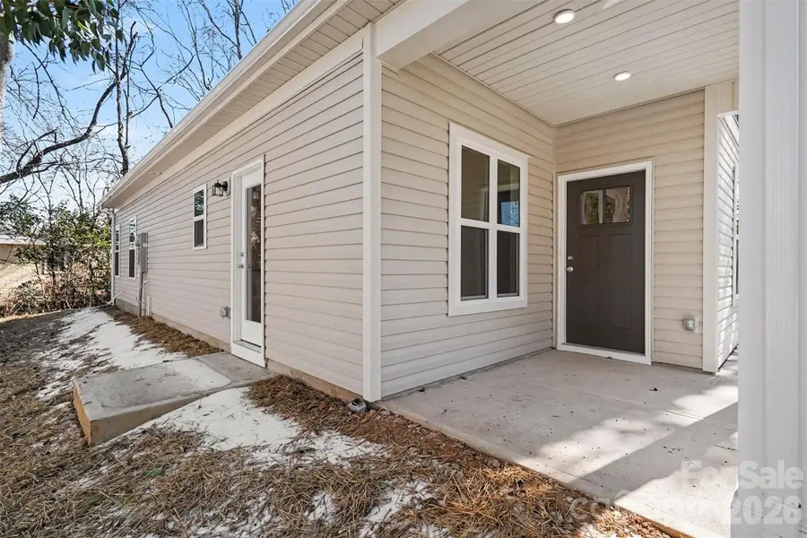 Exterior details and patio area of a home in , Monroe (Image 4).