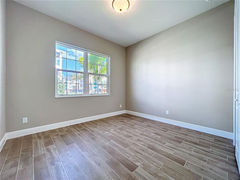 Spacious, unfurnished interior of a new home in Watercolor Place Single Family Homes, Bradenton (Image 24).