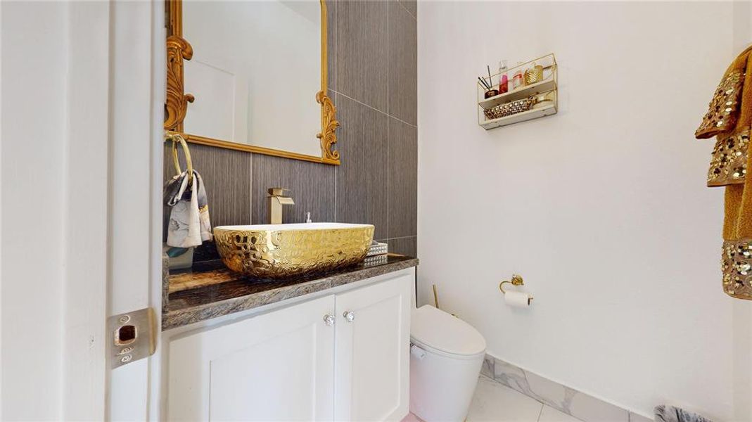 Furnished interior view inside a new home in , Wylie (Image 24).