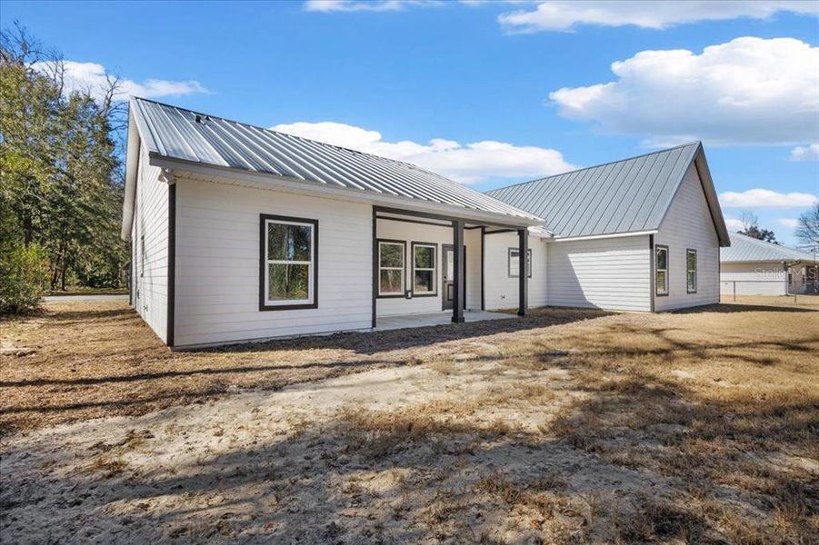 Exterior details and patio area of a home in , Fanning Springs (Image 29).