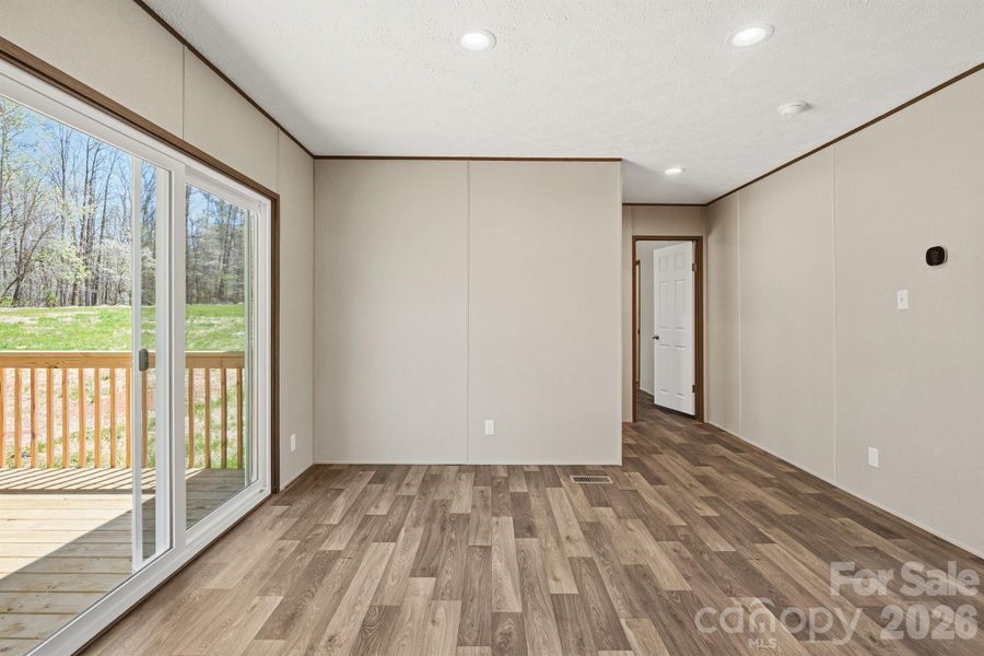 Spacious, unfurnished interior of a new home in , Old Fort (Image 18).