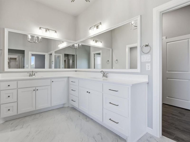 Furnished interior view inside a new home in , Tolar (Image 11).