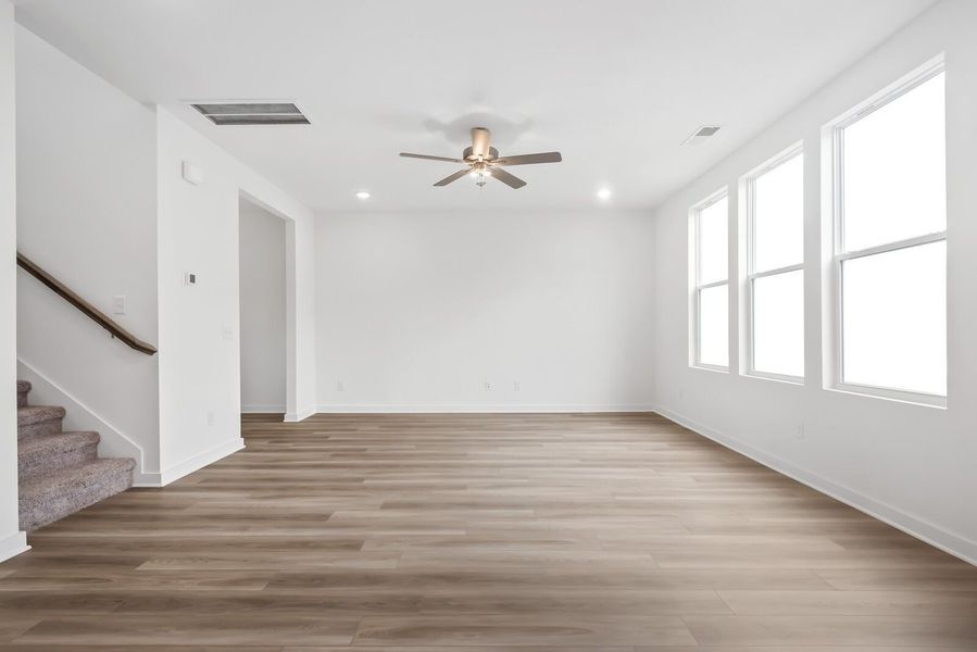 Spacious, unfurnished interior of a new home in Calista Farms, White House (Image 76).