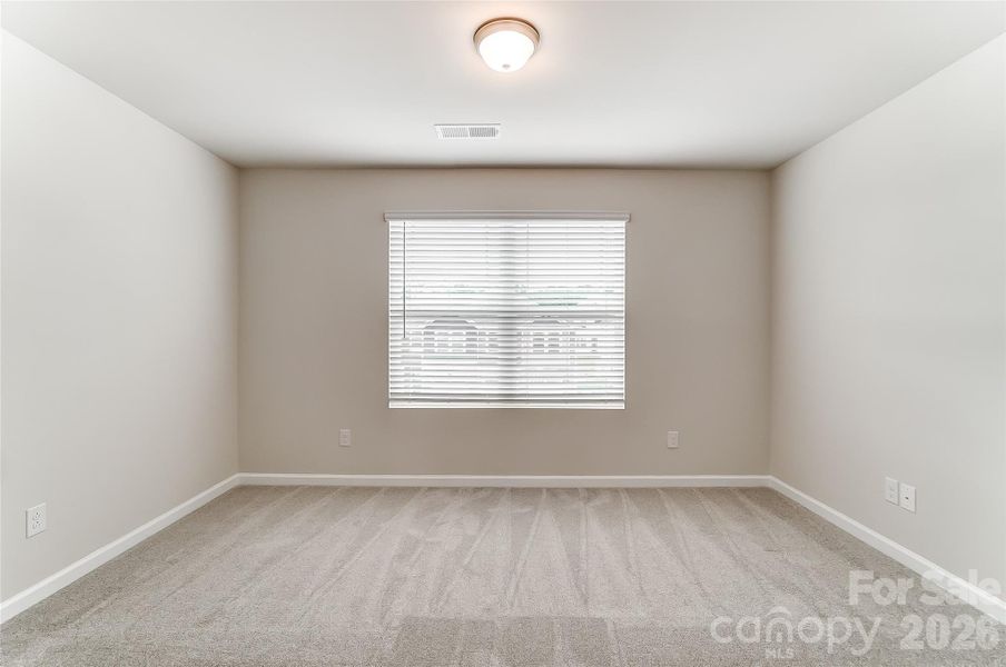 Spacious, unfurnished interior of a new home in Cheyney, Charlotte (Image 36).