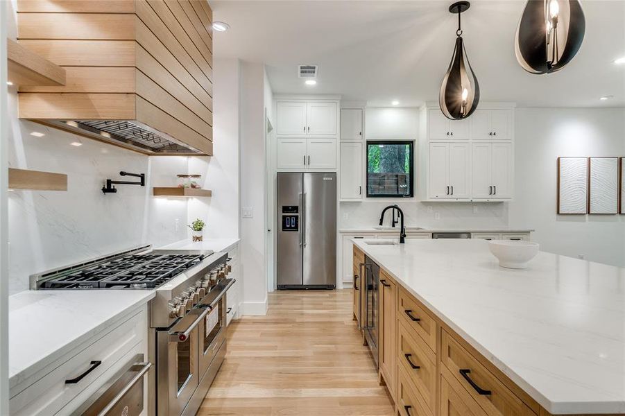 Furnished interior view inside a new home in , Dallas (Image 3).