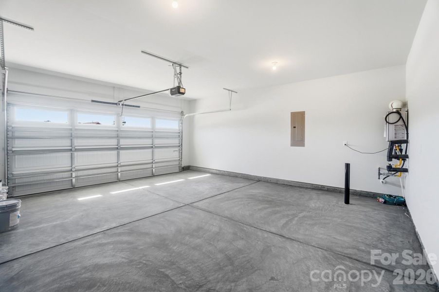 Spacious, unfurnished interior of a new home in Heritage - 55+ Community, Indian Trail (Image 39).