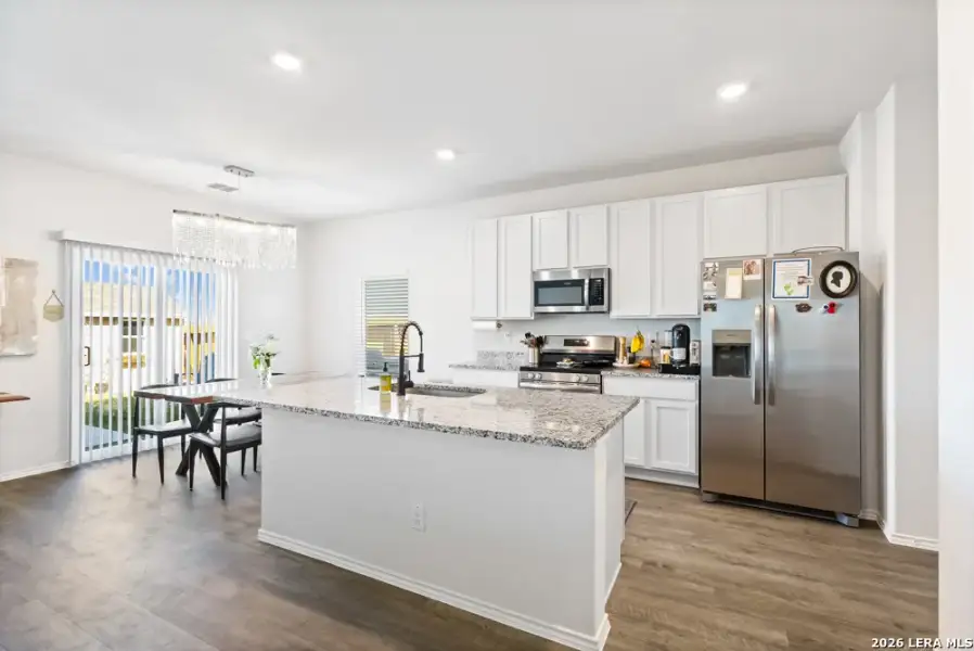 Furnished interior view inside a new home in Legend Pond, New Braunfels (Image 9).