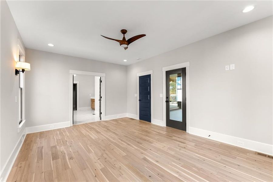 Spacious, unfurnished interior of a new home in , Dahlonega (Image 50).