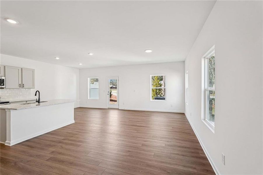Spacious, unfurnished interior of a new home in Langston Reserve, Cartersville (Image 15). Spacious, unfurnished interior of a new home in Langston Reserve, Cartersville (Image 15).