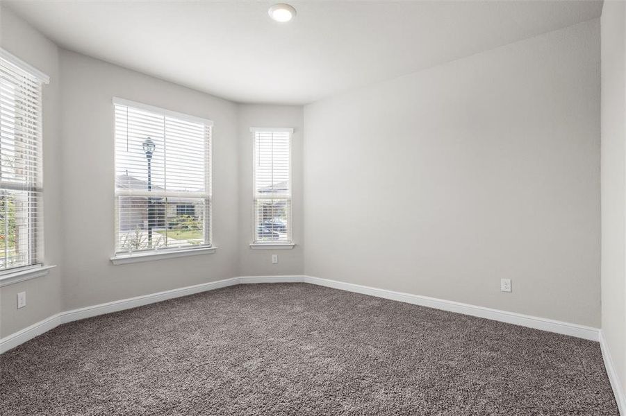 Spacious, unfurnished interior of a new home in , Haslet (Image 12).