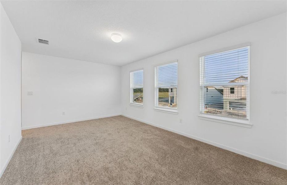 Spacious, unfurnished interior of a new home in Spencer Glen, Riverview (Image 13).
