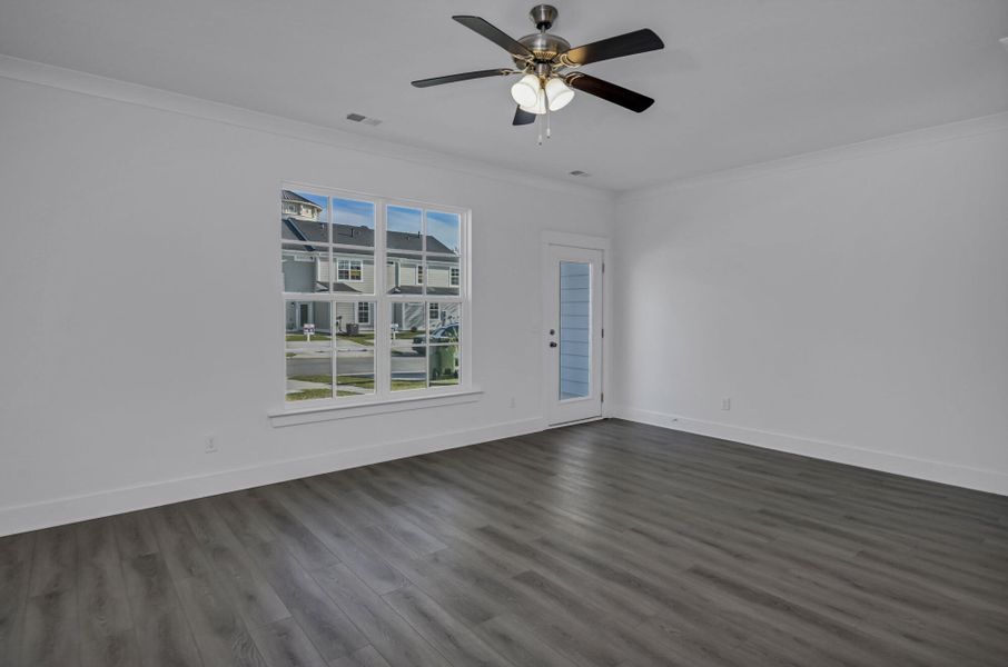 Spacious, unfurnished interior of a new home in Lake Carolina Townhomes, Columbia (Image 22).