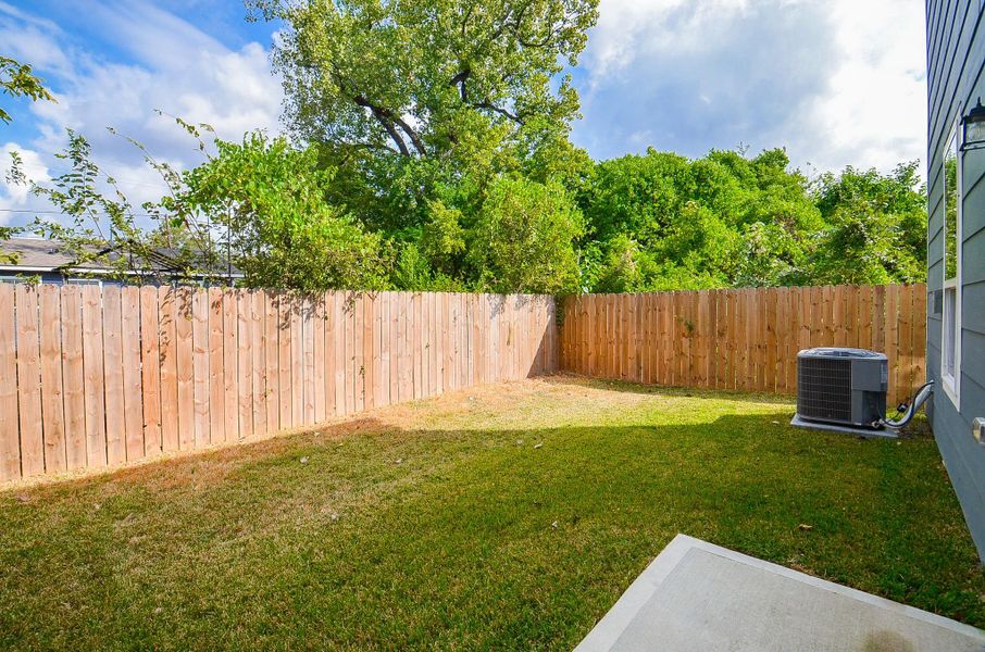 Exterior details and patio area of a home in , Houston (Image 26).