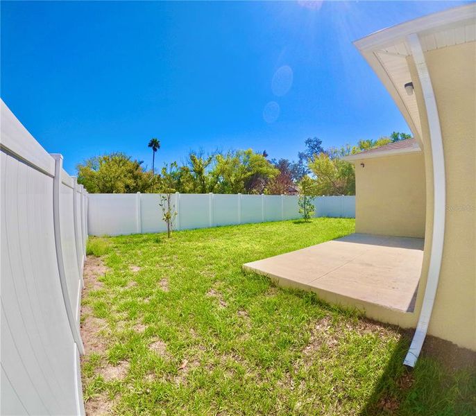 Exterior details and patio area of a home in , Tampa (Image 17).