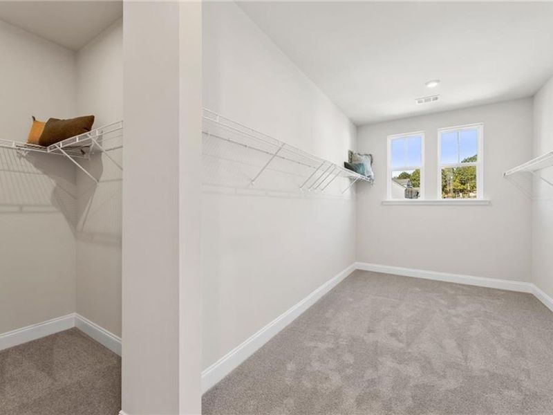 Spacious, unfurnished interior of a new home in Melody Lakeside Estates, Buford (Image 20).