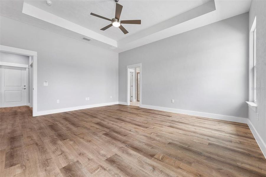 Spacious, unfurnished interior of a new home in , Lake City (Image 29).