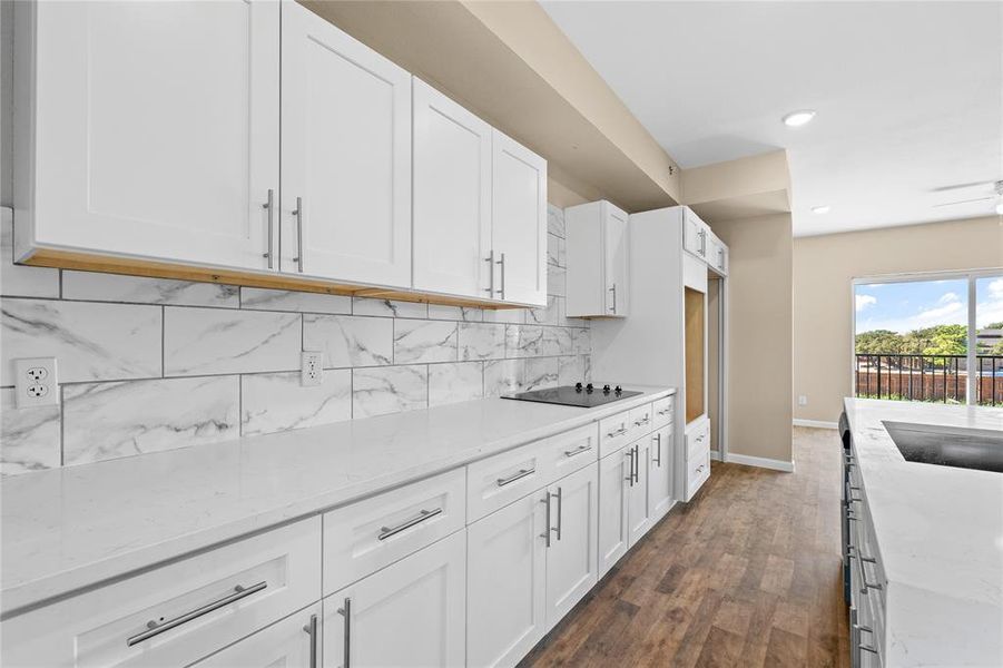Furnished interior view inside a new home in , Irving (Image 11).