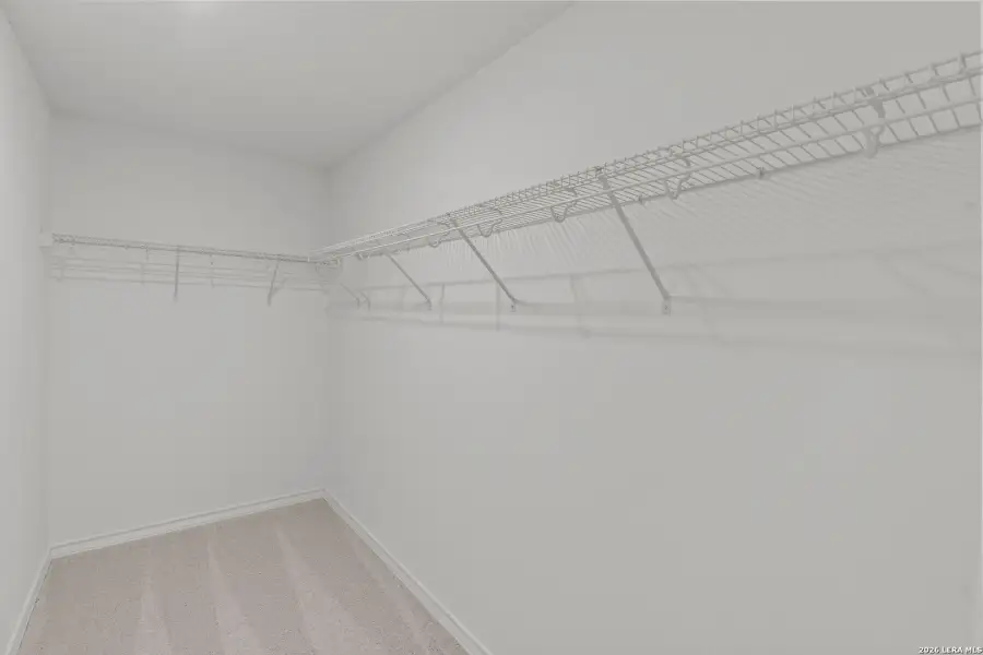 Spacious, unfurnished interior of a new home in Cinco Lakes, San Antonio (Image 21).