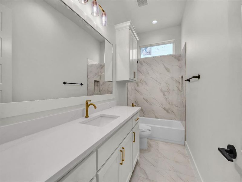 Furnished interior view inside a new home in , Weatherford (Image 17).