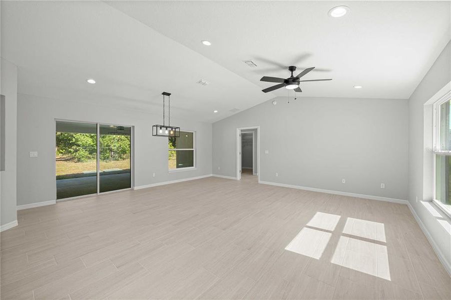Spacious, unfurnished interior of a new home in , Dunnellon (Image 30).
