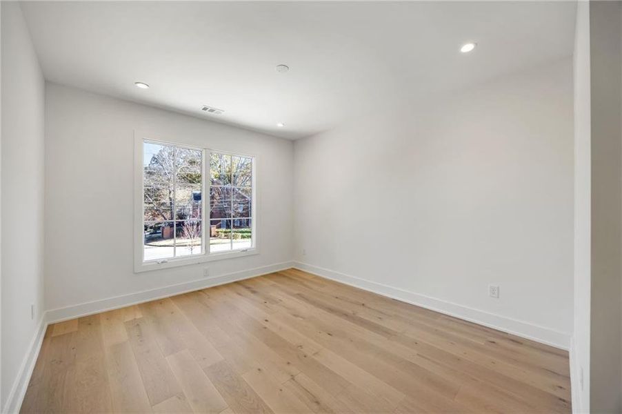 Spacious, unfurnished interior of a new home in , Chamblee (Image 22).