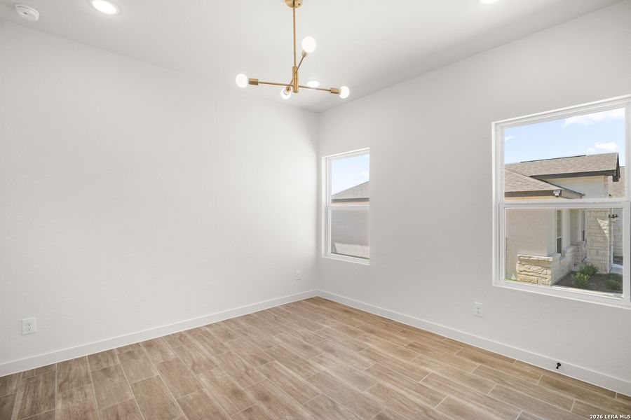 Spacious, unfurnished interior of a new home in , La Vernia (Image 13).