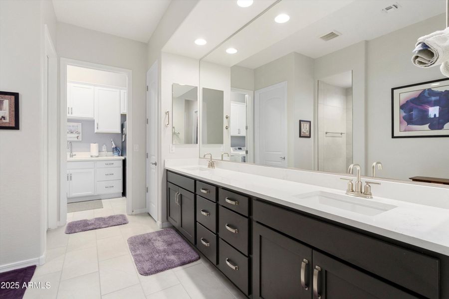 18-Bathroom 1 18-Bathroom 1