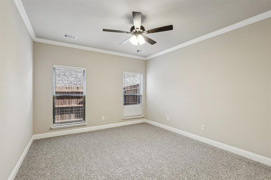 Spacious, unfurnished interior of a new home in , Alvarado (Image 15).