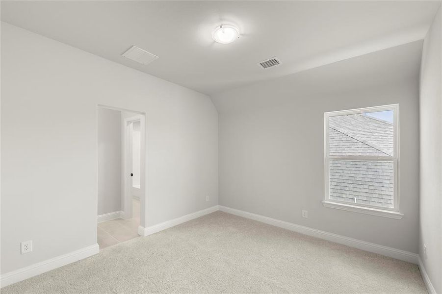 23. 2215 Clairmount - Bed 3 23. 2215 Clairmount - Bed 3