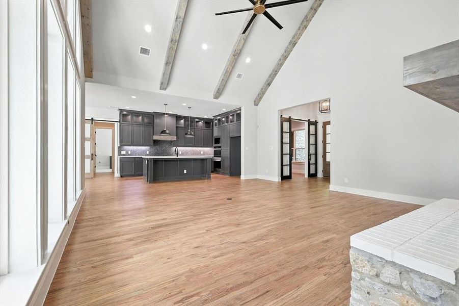Spacious, unfurnished interior of a new home in , Waxahachie (Image 30).