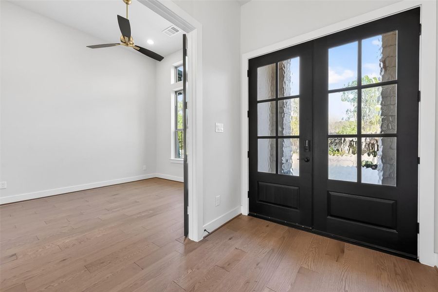 Spacious, unfurnished interior of a new home in Stewart’s Forest, Conroe (Image 45). Spacious, unfurnished interior of a new home in Stewart’s Forest, Conroe (Image 45).