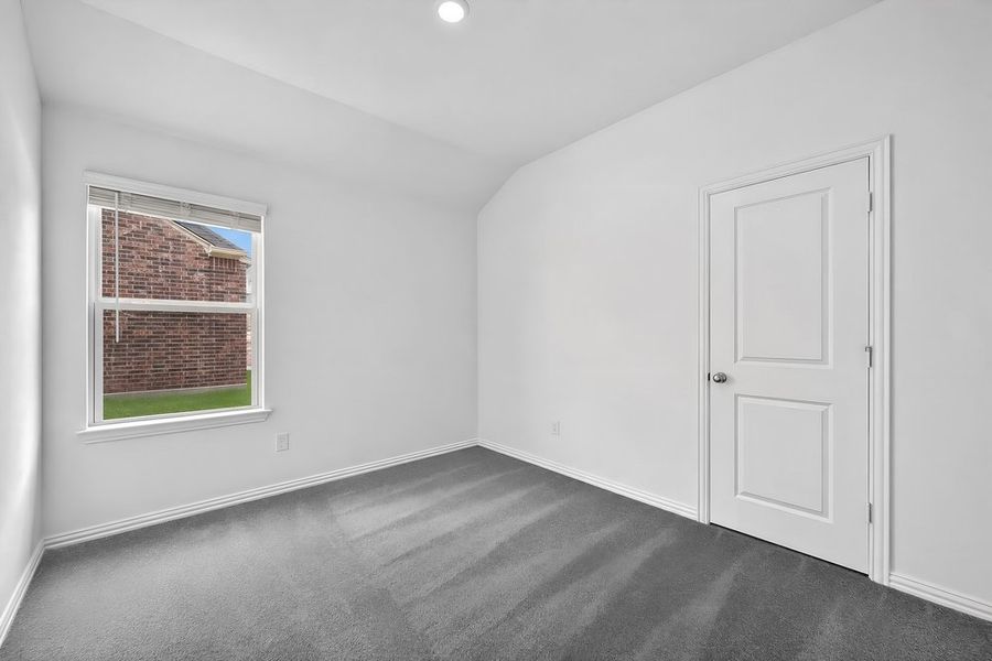 Spacious, unfurnished interior of a new home in Parks at Foster Crossing, Anna (Image 26).