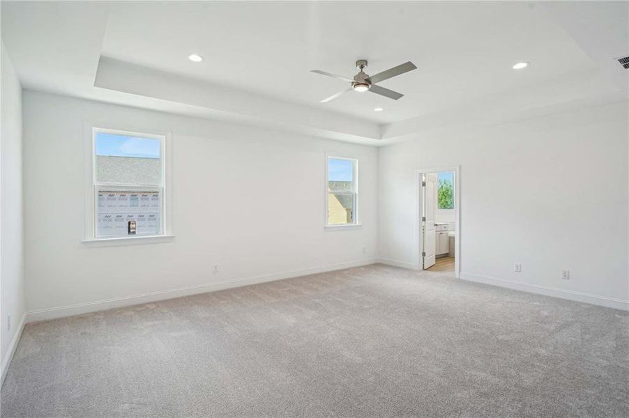 Spacious, unfurnished interior of a new home in East Harbor II at Chestatee, Dawsonville (Image 11).