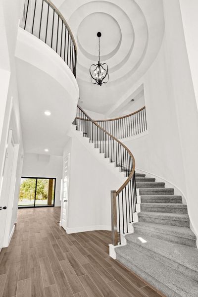 Spacious, unfurnished interior of a new home in Santa Rita Ranch, Liberty Hill (Image 20).