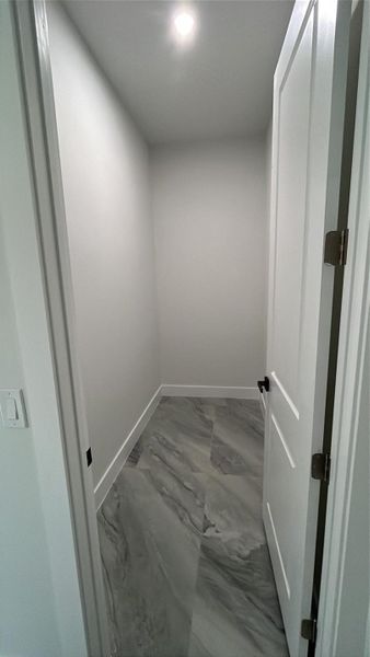 Image 10 of a home in .