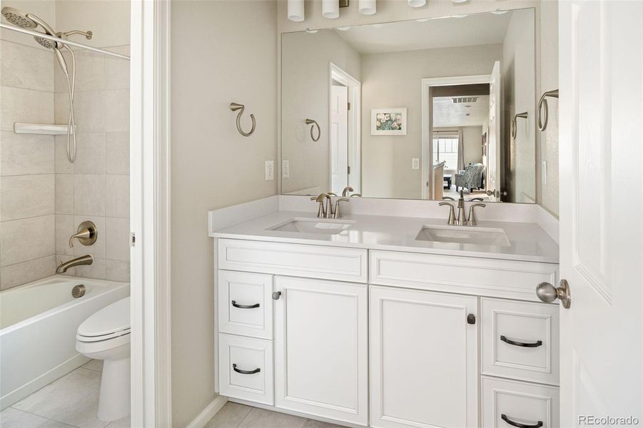 Image 38 of a home in Murphy Creek.