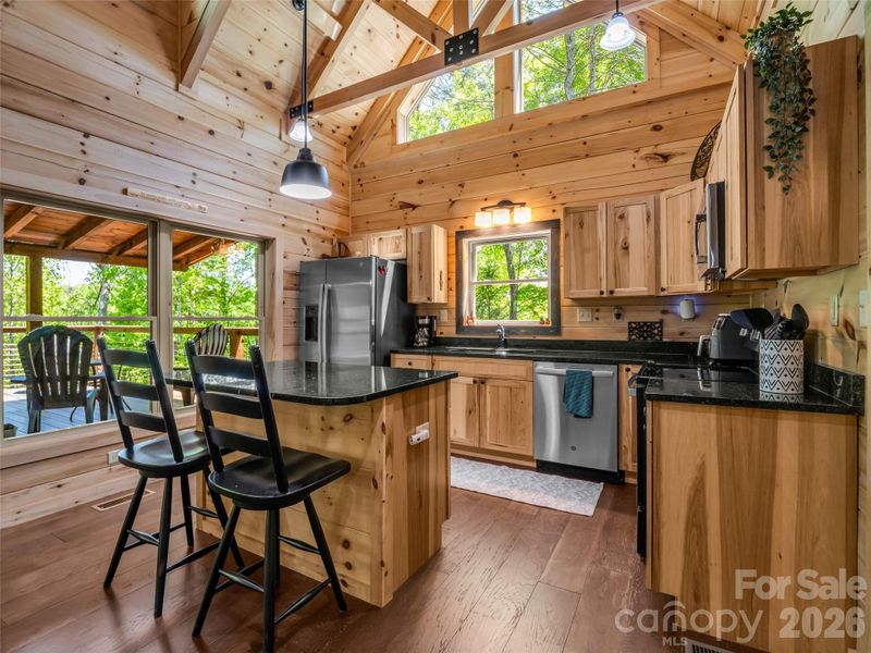Community amenities in , Lake Lure (Image 31).